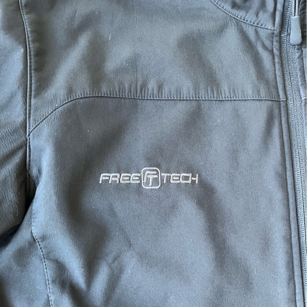 Free Tech Black Softshell Jacket Full Zip Windbre… - image 5
